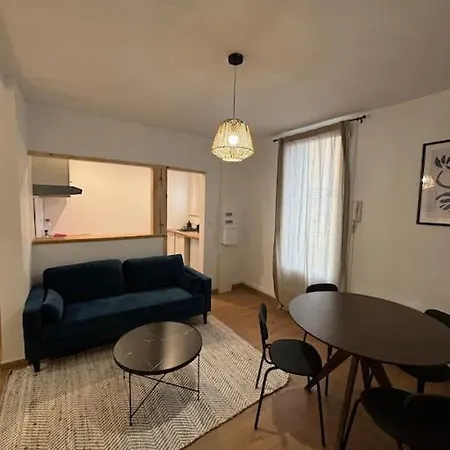 Apartment Centre Histoire Aaa Beziers